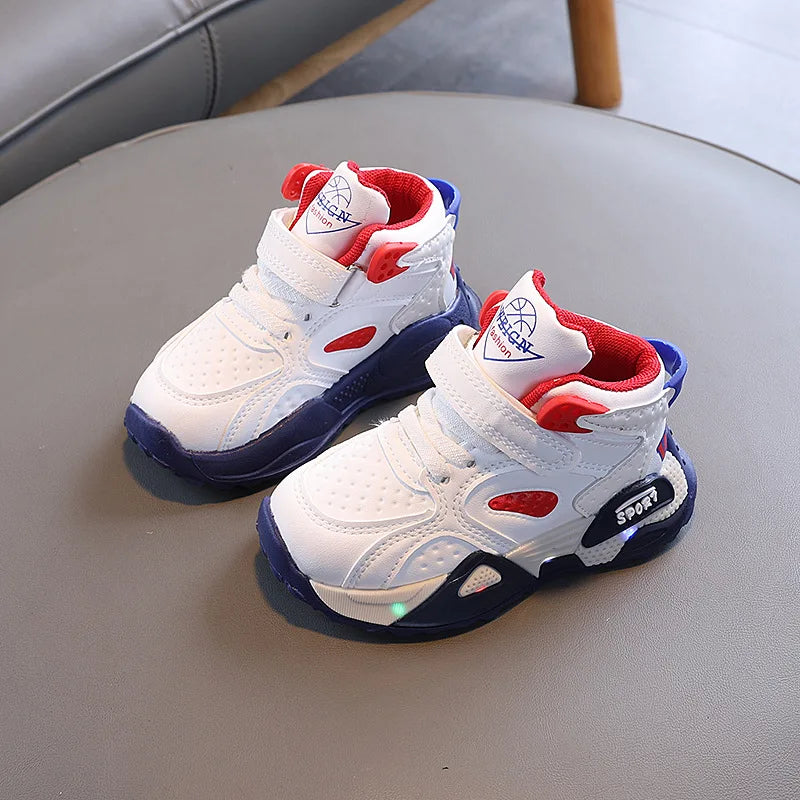 Boys Casual Sports Shoes 2026 Autumn Fashion Comfortable Non Slip Outdoor Walking Shoes LED Lights Toddler Outdoor Sports Shoes
